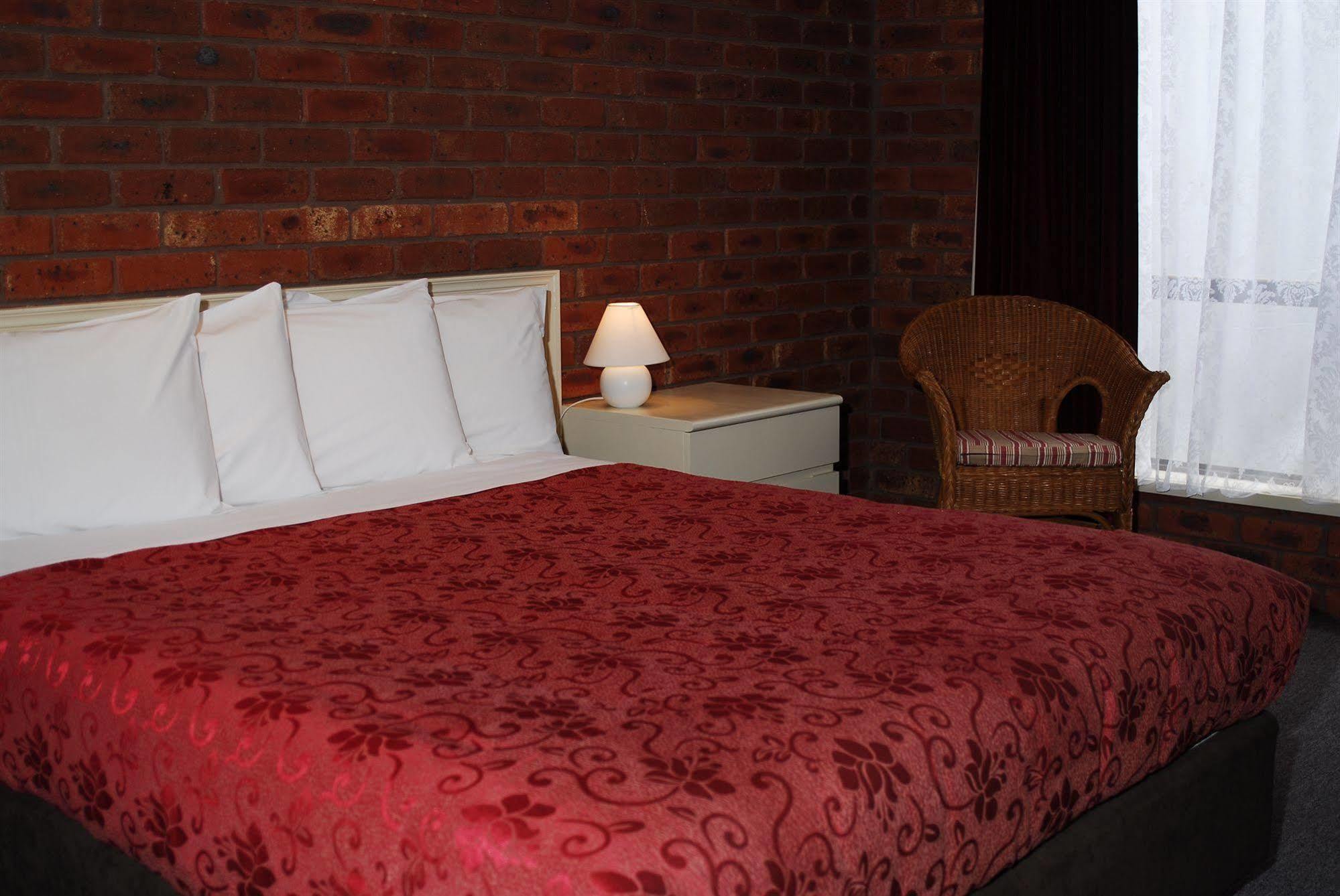 Melton Motor Inn And Apartments Zewnętrze zdjęcie